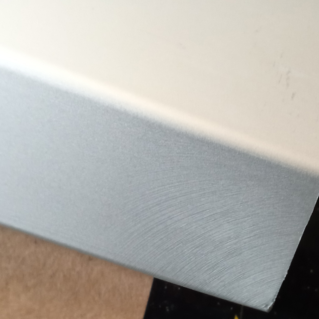 Perfil esquina aluminio 2,10 m (RASTRO)